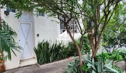 Casa Mista com possibilidade de reverter residencial