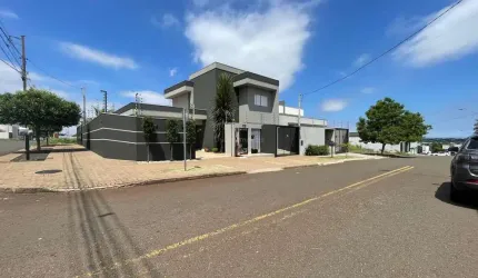 Sobrado terreno inteiro de esquina ,bairro BOM JARDIM, MARINGA - PR