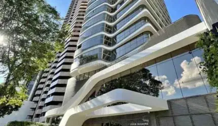 APARTAMENTO A VENDA NO EDIFÍCIO FOUR SEASONS. EXCLUSIVIDADE, SOFISTICAÇÃO E VISTA INCOMPARÁVEL.