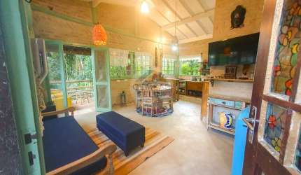 Casa em condomínio arborizado - VENDA E LOCAÇÃO ANUAL
