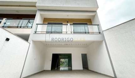 Casa para Venda em Pinheiral, Centro, 3 dormitórios, 1 suíte, 3 banheiros, 2 vagas