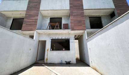 Casa para Venda em Volta Redonda, Parque das Garcas, 2 dormitórios, 2 suítes, 3 banheiros, 1 vaga