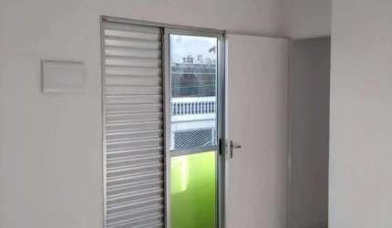 Casa para Venda em Osasco, Vila Yolanda, 7 dormitórios, 2 suítes, 1 banheiro, 3 vagas