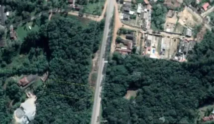 Terreno área com 2.446,88m R$ 249.000,00 Penteado / Embu Guaçu / Rodovia  José Simões Louro Junior  as margens da estrada