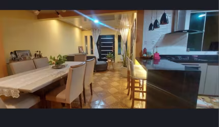 Ótima casa em residencial fechado