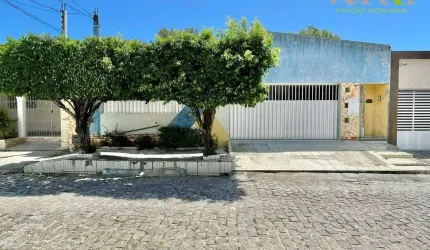 Á venda - Casa em candelária
