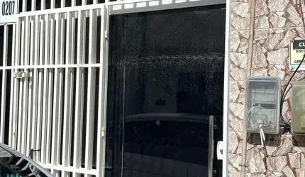 Vendo casa com ponto comercial