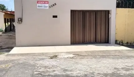Vendo Ótima Casa Duplex na  Rua Vinícius de Moraes, n: 9999, Bairro Vila Manoel Sátiro