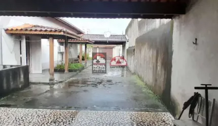 Casa para Locação Comercial, 9 Cômodos no Centro de Caraguá