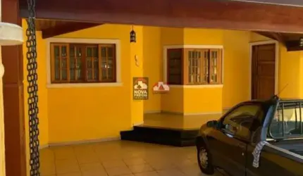 Casa Sobrado Padrão em São José dos Campos