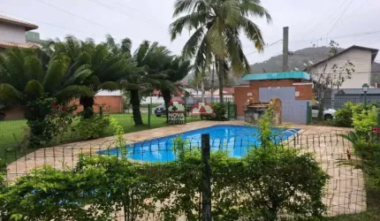 Venda de Casa - Sobrado Condomínio no bairro Martim de Sá em Caraguatatuba/SP