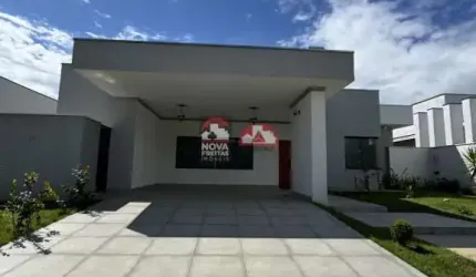 Casa à Venda no Colonial Village II