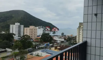 Desfrute do Melhor da Praia Martim de Sá: Apartamento Confortável com Vista para o Mar!