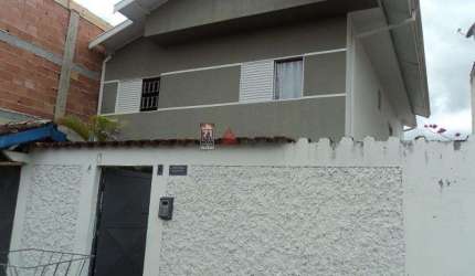 Sobrado à Venda - Bairro Santa Cecília - Pindamonhangaba/SP