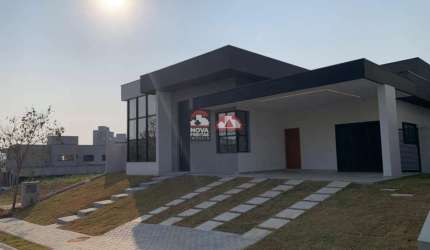 Casa Sobrado Padrão em São José dos Campos