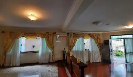 Casa Sobrado Condomínio em São José dos Campos