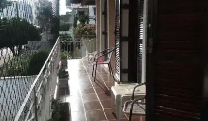 Casa Sobrado Padrão em São José dos Campos