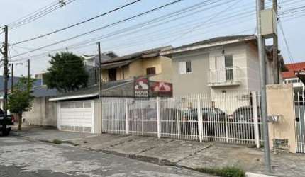 Casa Sobrado Padrão em São José dos Campos