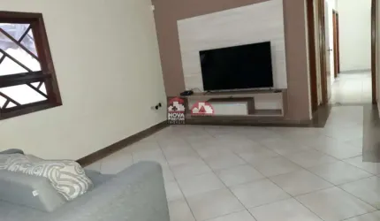 Casa Sobrado Padrão em Jacareí