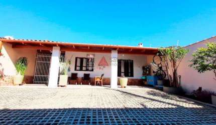 Casa Padrão em Caraguatatuba