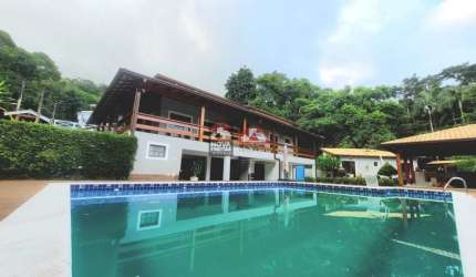 Casa no Condomínio Park Imperial em Caraguatatuba