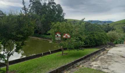 Sitio em Paraibuna com arvores frutíferas,nativas, rosas e dois tanques de pesca.