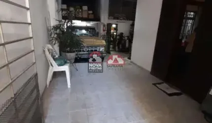 Casa Sobrado Padrão em Caraguatatuba