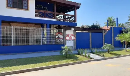 Casa Sobrado Padrão em Caraguatatuba