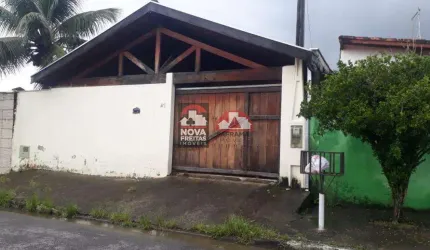 Casa Padrão em Caraguatatuba