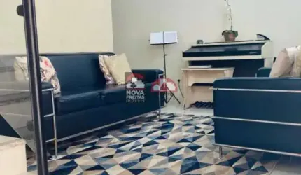 Casa Sobrado Padrão em Pindamonhangaba