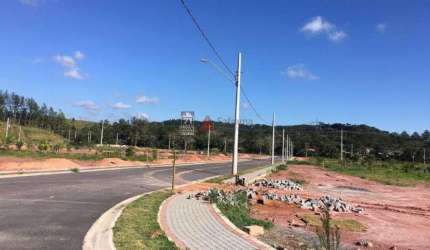 Terreno Padrão em Condomínio em Guararema
