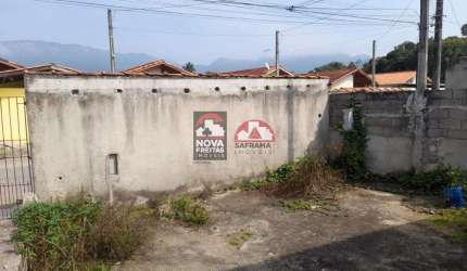 Casa Padrão em Caraguatatuba