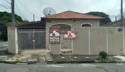 Casa Padrão em Pindamonhangaba