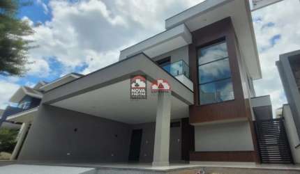 Casa Sobrado Condomínio em São José dos Campos