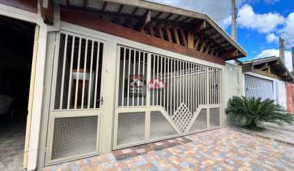 Casa Padrão em Pindamonhangaba