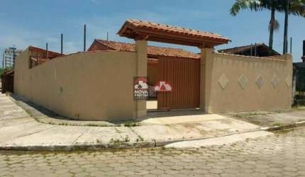 Casa Padrão em Caraguatatuba