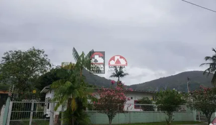 Casa Padrão em Caraguatatuba