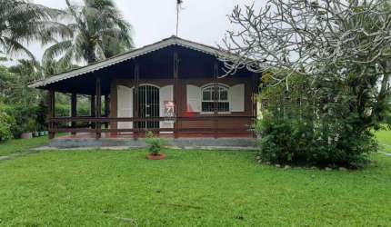 Casa Padrão em Caraguatatuba