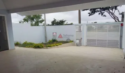 Casa Sobrado Padrão em Jacareí