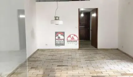 Casa Sobrado Padrão em Pindamonhangaba