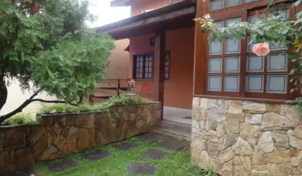Casa Sobrado Padrão em Pindamonhangaba