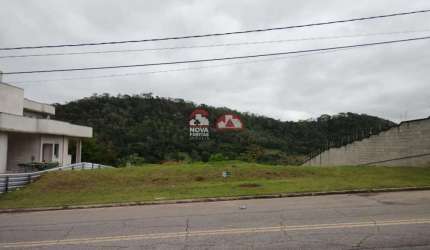 Terreno Padrão em Condomínio em Jambeiro