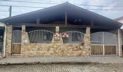 Casa Padrão em Pindamonhangaba