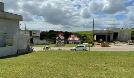 Terreno Padrão em Condomínio em Caçapava