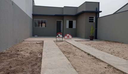 Casa com frente ampla!