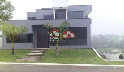 Casa Sobrado Condomínio em Jambeiro