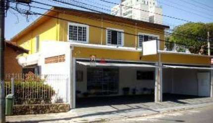 Casa Casa com ponto comercial em São José dos Campos