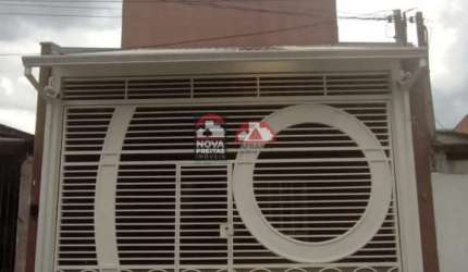 Casa Sobrado Padrão em São José dos Campos