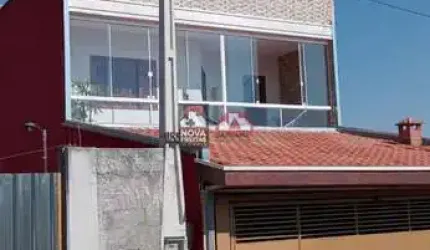 Casa Sobrado Padrão em São José dos Campos