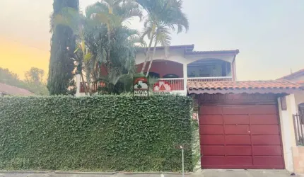 Descubra o seu novo lar neste encantador imóvel localizado no Bairro Jardim Carlota!